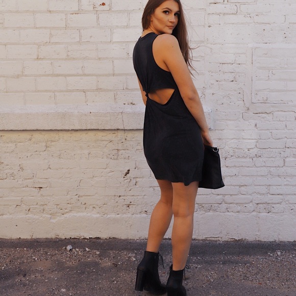 NWT Black t-shirt dress - Picture 4 of 9